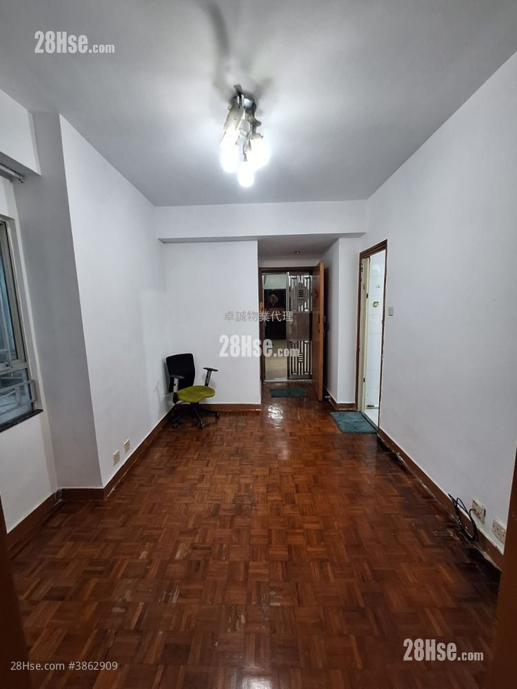 Tsuen Tak Garden Sell 2 Bedrooms , 1 Bathroom 306 ft²