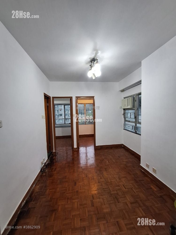 Tsuen Tak Garden Sell 2 Bedrooms , 1 Bathroom 306 ft²