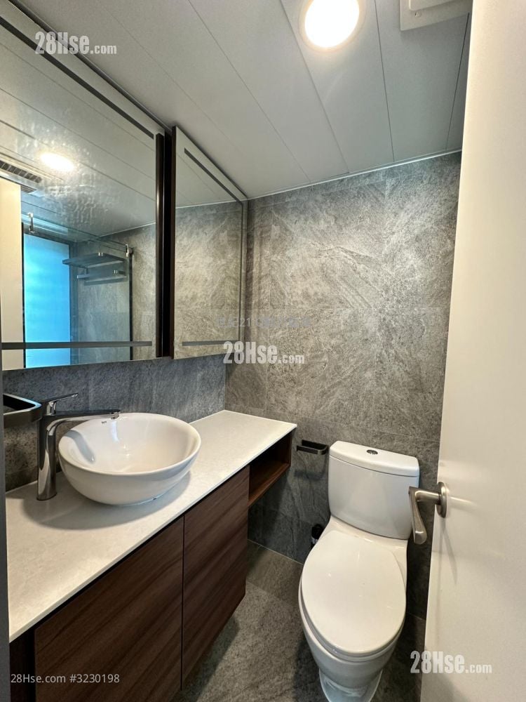 Island Resort Sell 2 Bedrooms , 1 Bathroom 455 ft²