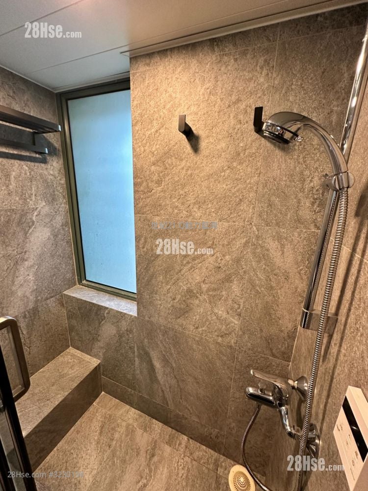 Island Resort Sell 2 Bedrooms , 1 Bathroom 455 ft²