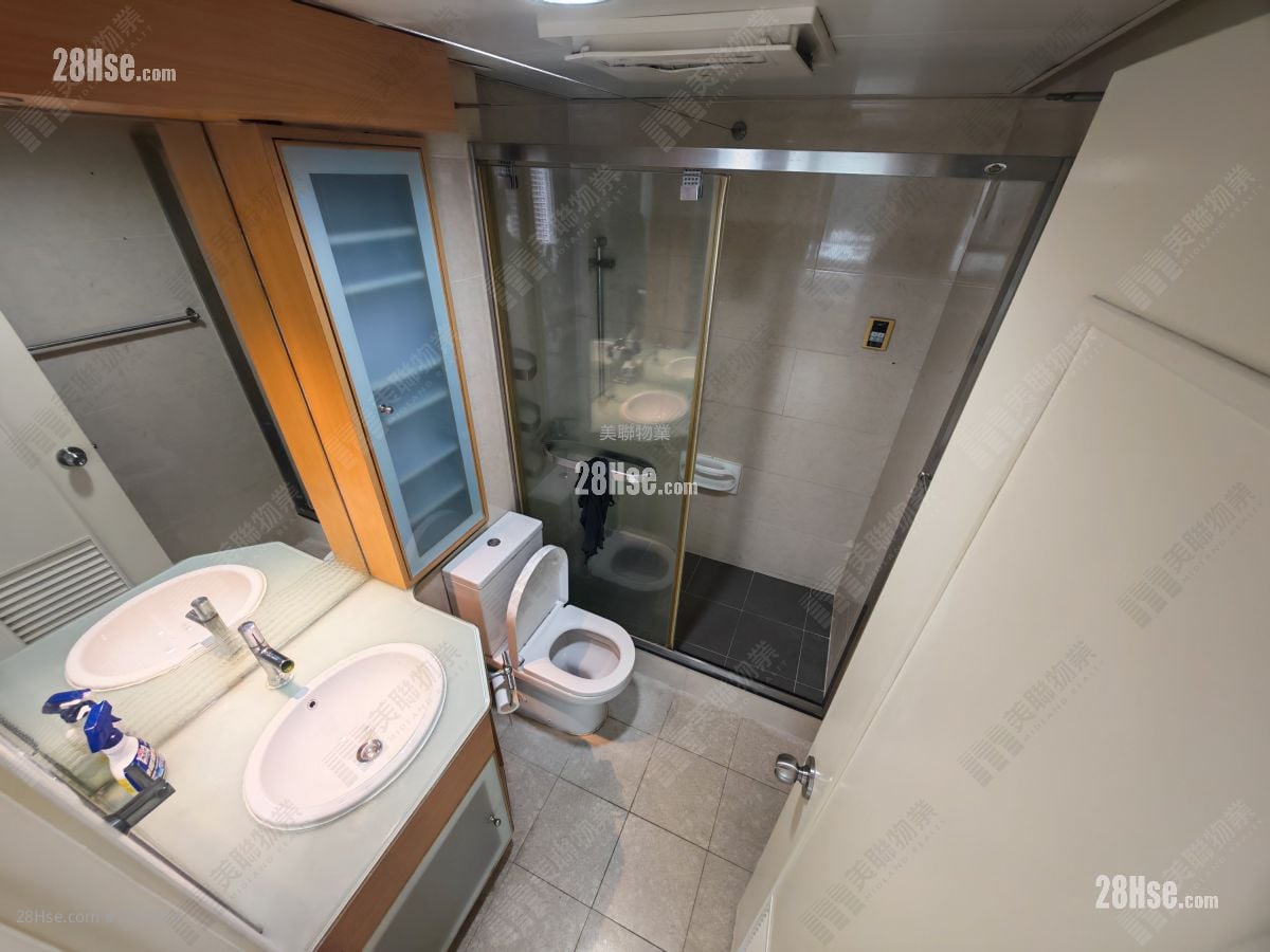 Ocean View Rental 2 Bedrooms , 1 Bathroom 474 ft²