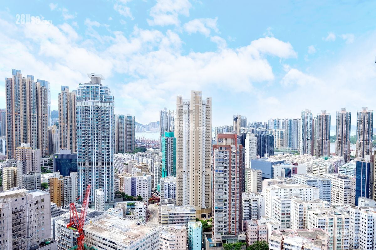 Grand Metro Rental 3 Bedrooms , 2 Bathrooms 693 ft²