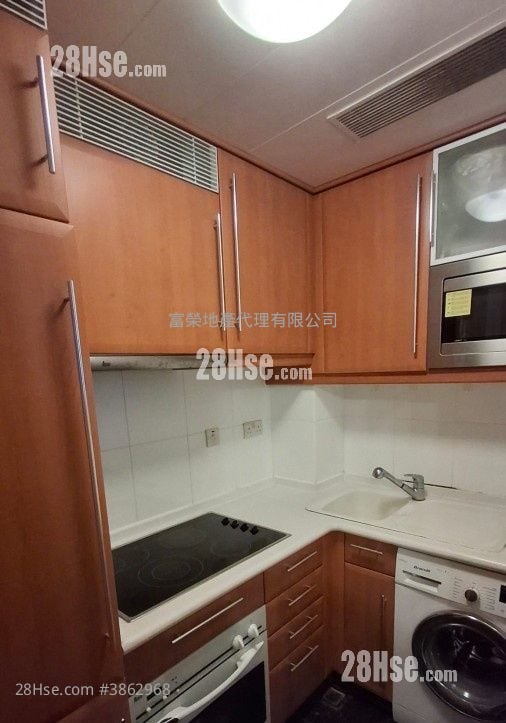 Royal Peninsula Sell 2 Bedrooms , 1 Bathroom 592 ft²