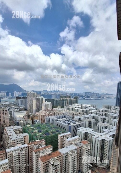 Royal Peninsula Sell 2 Bedrooms , 1 Bathroom 592 ft²