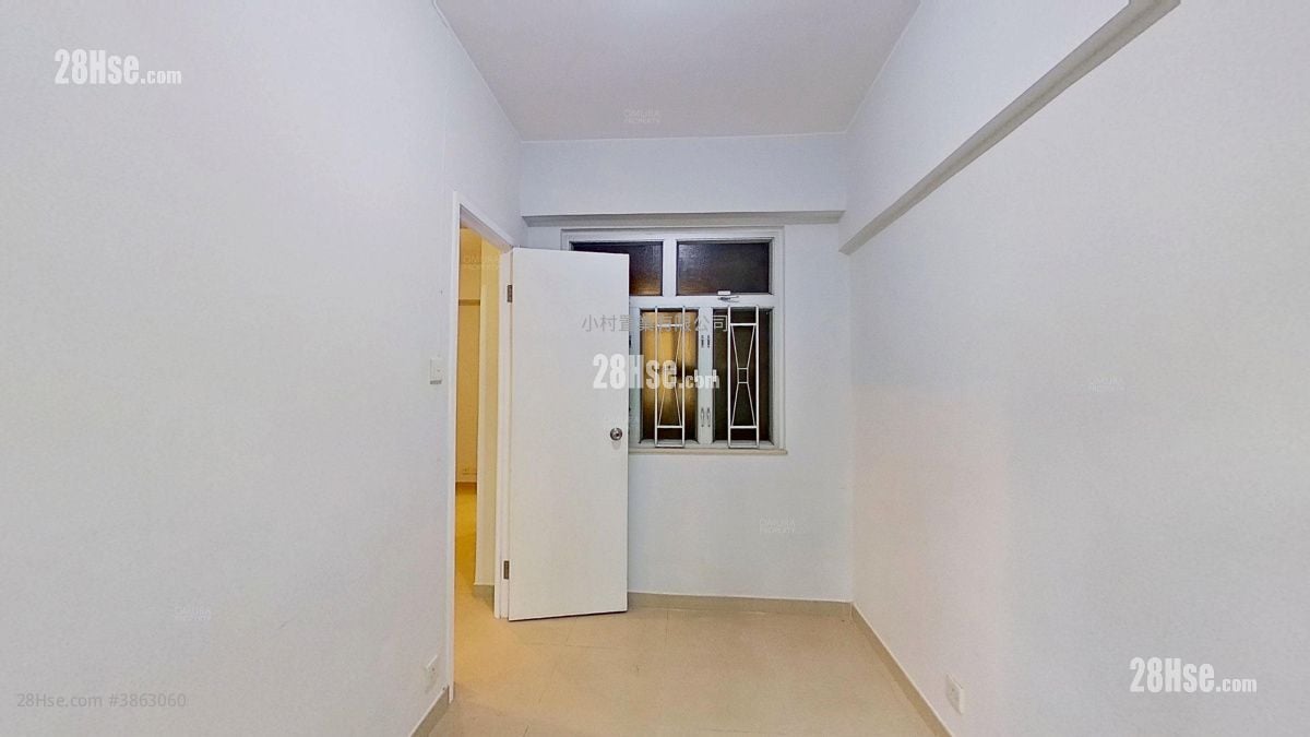 bedroom 2: Kam Hoi Mansion Rental 2 Bedrooms , 1 Bathroom 357 ft²