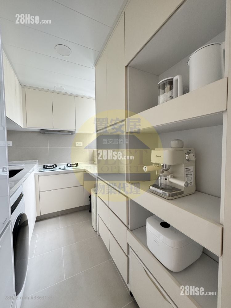 Hanford Garden Sell 3 Bedrooms , 1 Bathroom 529 ft²