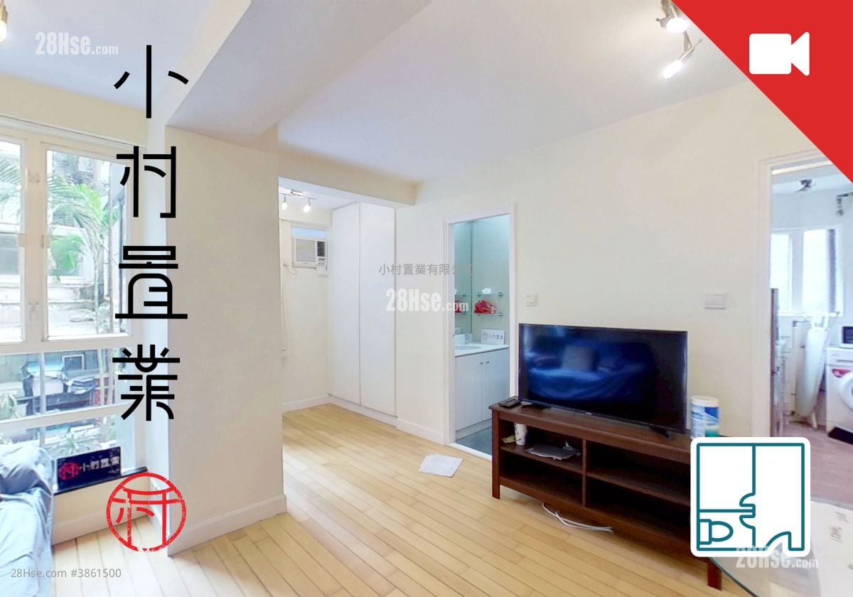 living room: Lilian Court Rental 1 Bedroom , 1 Bathroom 333 ft²