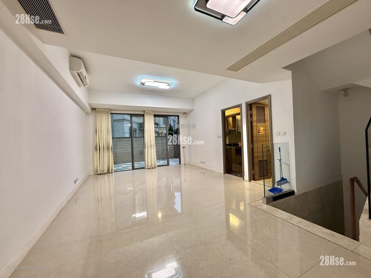 La Mansion Sell 4 Bedrooms , 3 Bathrooms 1,600 ft²