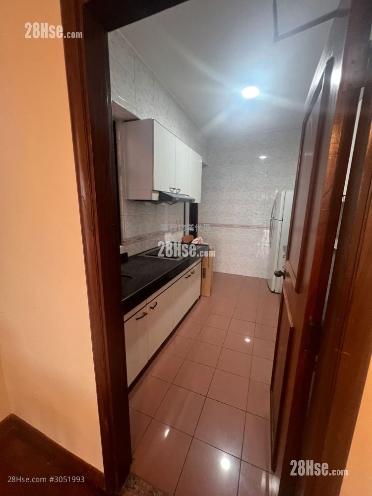Meadowlands Sell 4 Bedrooms , 3 Bathrooms 972 ft²
