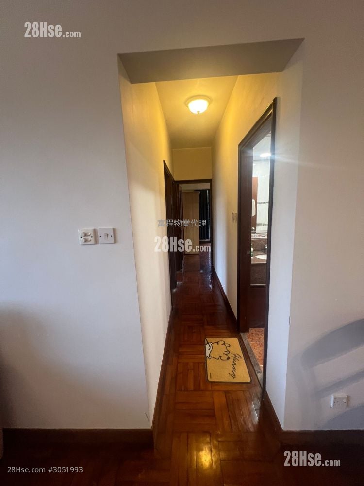 Meadowlands Sell 4 Bedrooms , 3 Bathrooms 972 ft²