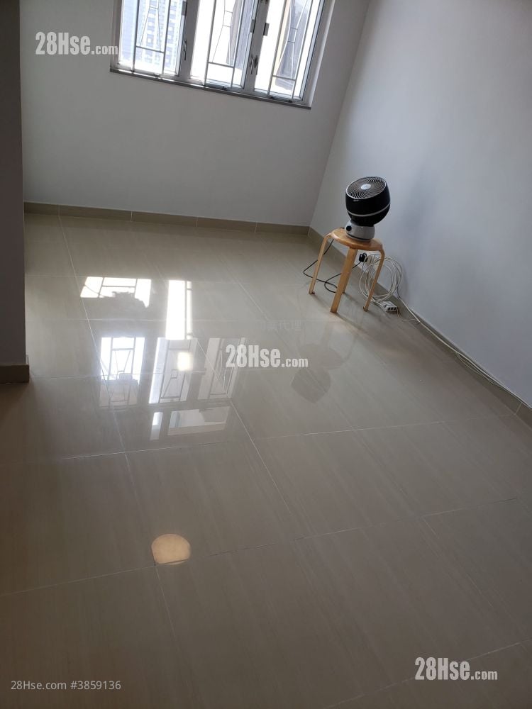 Faerie Court Sell 1 Bedroom , 1 Bathroom 252 ft²
