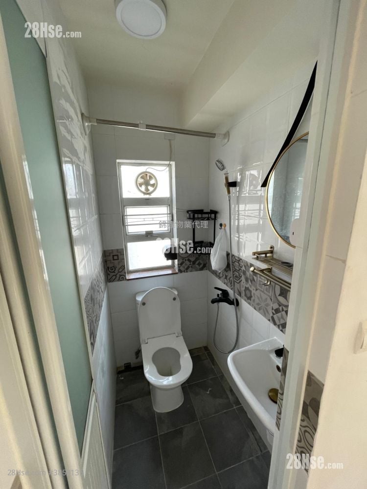 Faerie Court Sell 1 Bedroom , 1 Bathroom 252 ft²