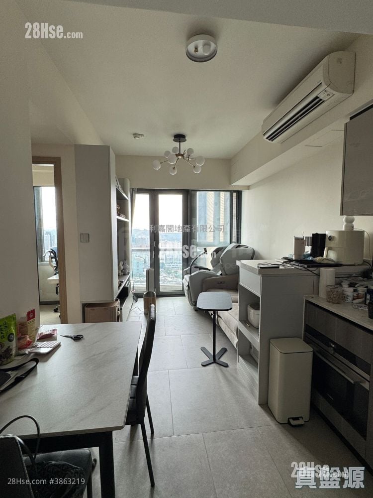The Yoho Hub Sell 2 Bedrooms 490 ft²
