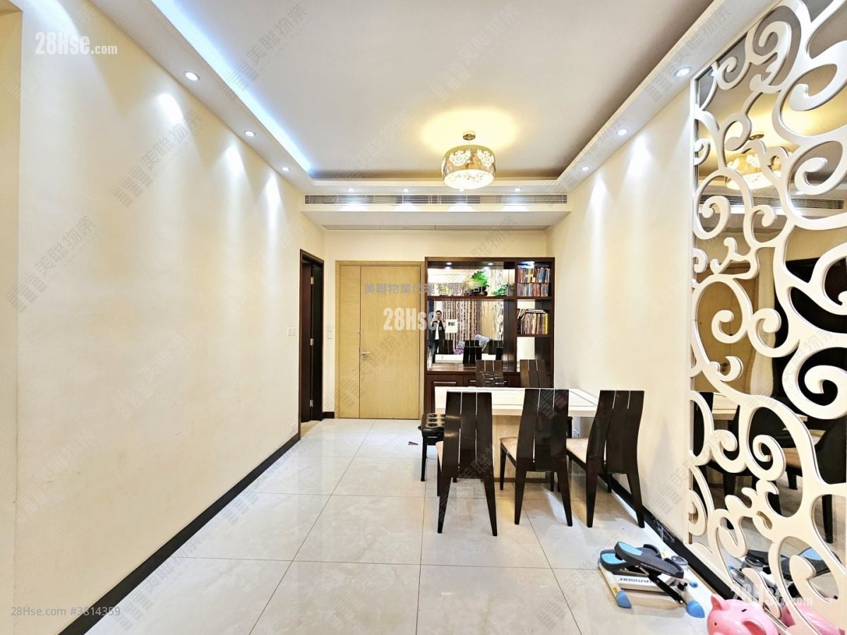 8 Lasalle Sell 3 Bedrooms , 2 Bathrooms 926 ft²