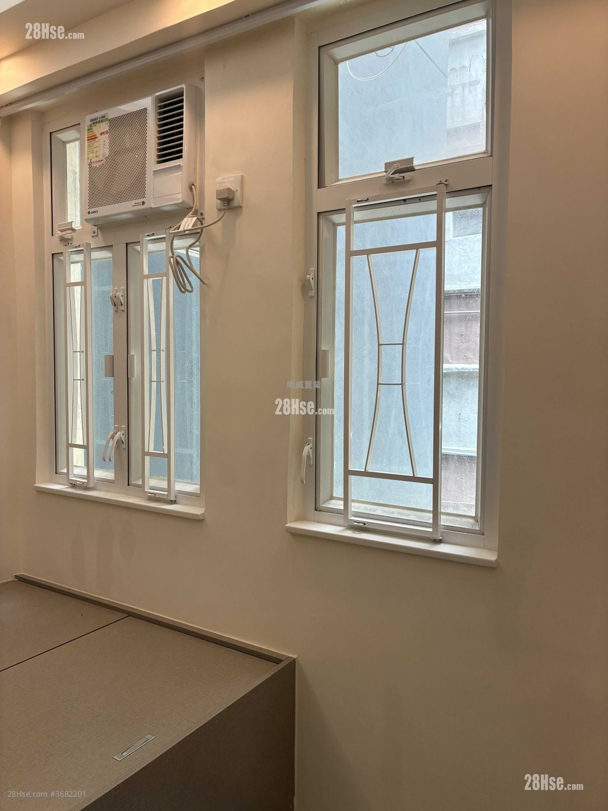 Portland Street Court Rental Studio 80 ft²