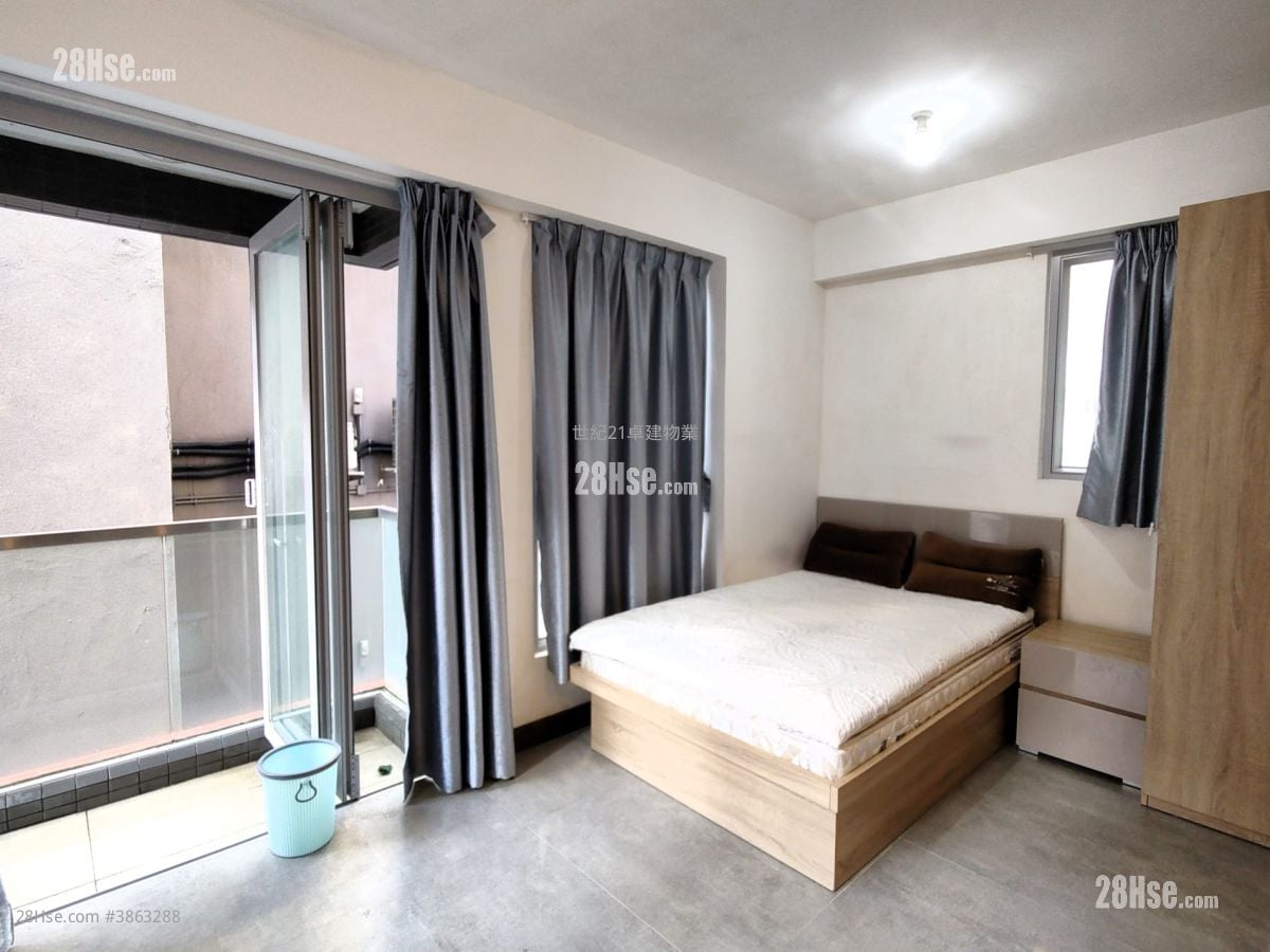 Ava62 Sell Studio , 1 Bathroom 253 ft²