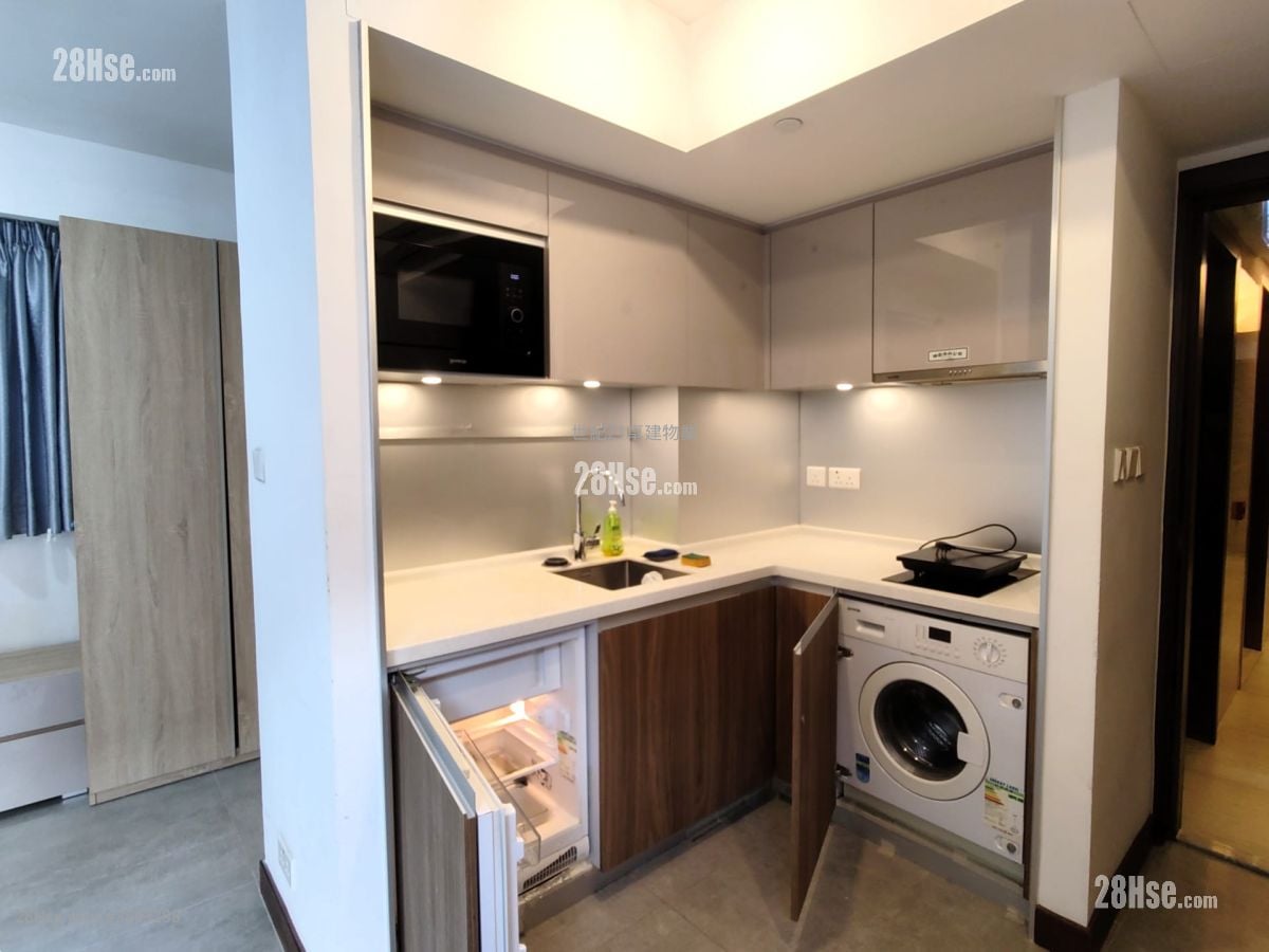 Ava62 Sell Studio , 1 Bathroom 253 ft²