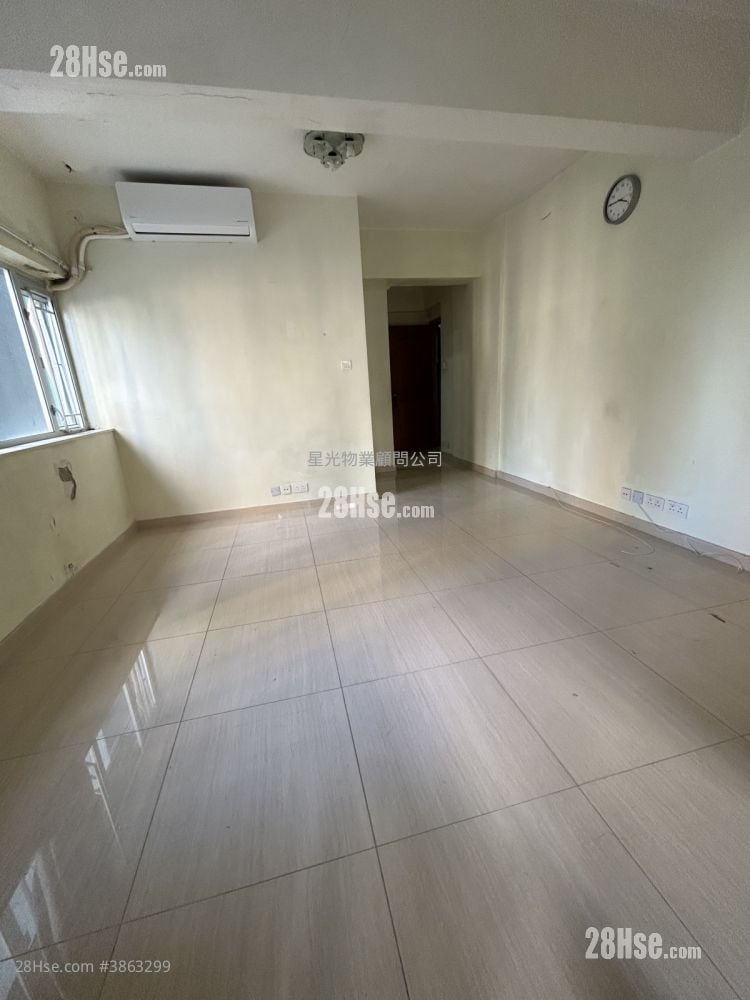 Wan Tin Building Sell 2 Bedrooms , 1 Bathroom 470 ft²