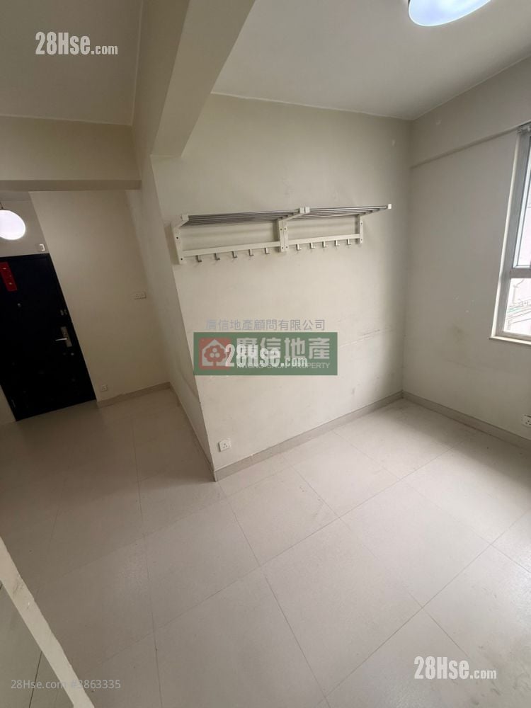 Good World Building Rental 2 Bedrooms , 1 Bathroom 376 ft²