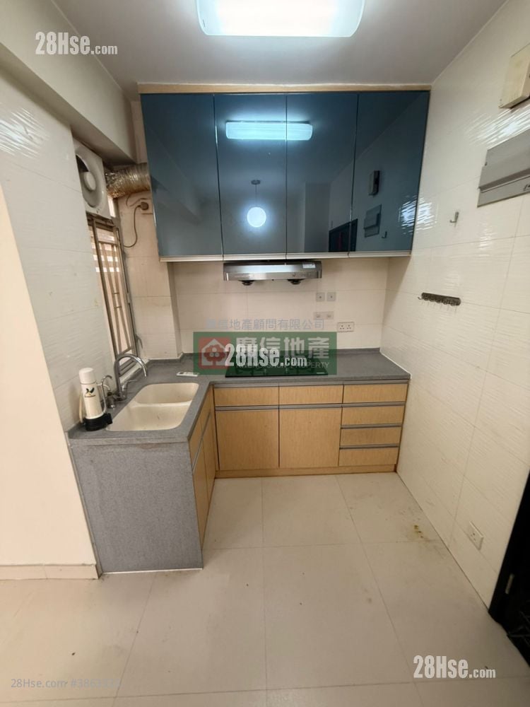 Good World Building Rental 2 Bedrooms , 1 Bathroom 376 ft²