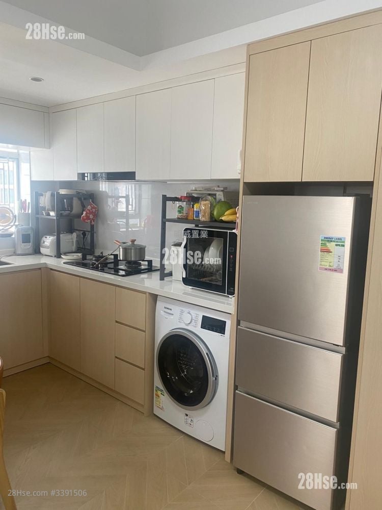 Wah Lok Building Rental 3 Bedrooms 452 ft²