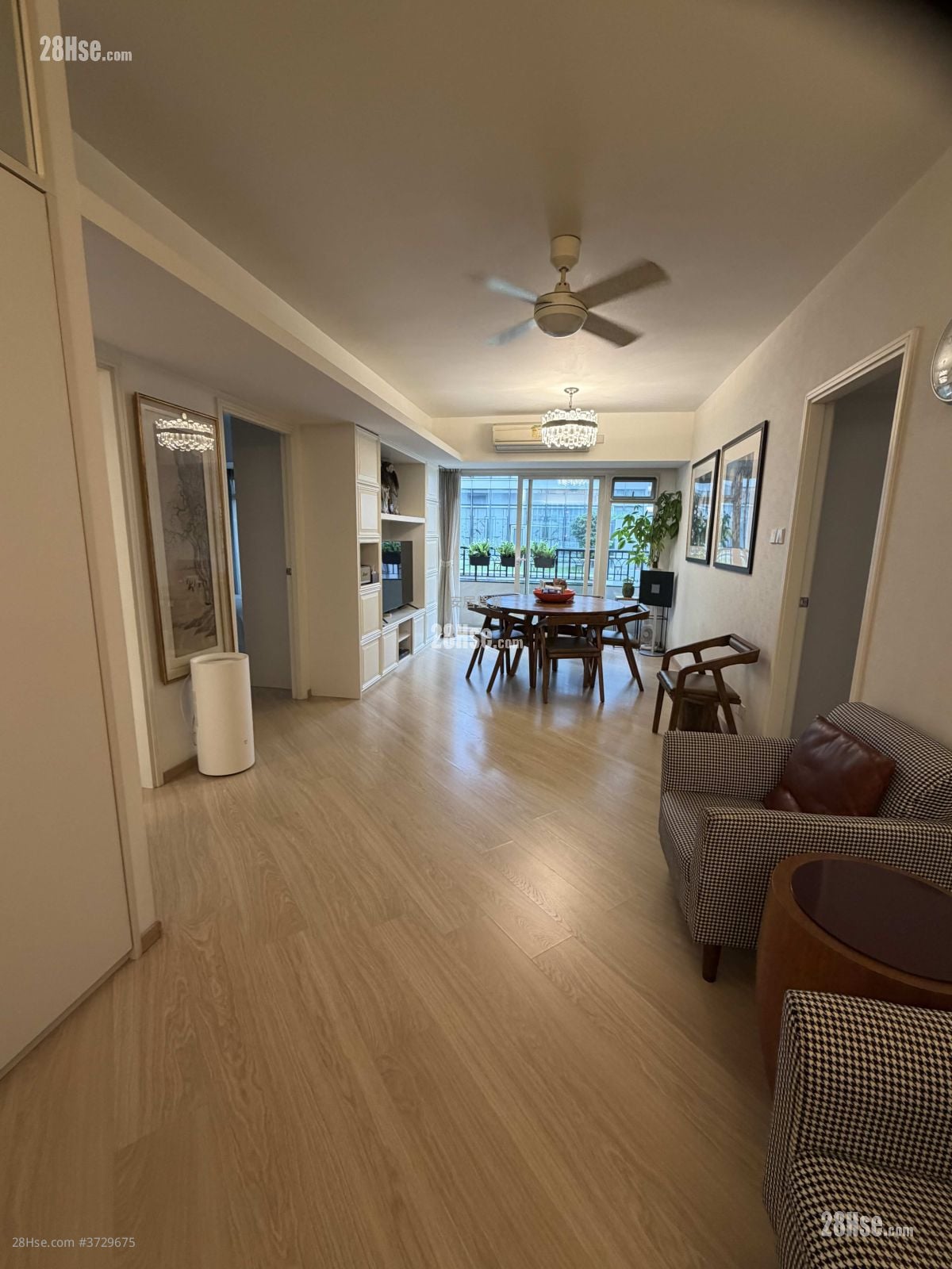 Far East Mansion Sell 4 Bedrooms , 4 Bathrooms 1,141 ft²
