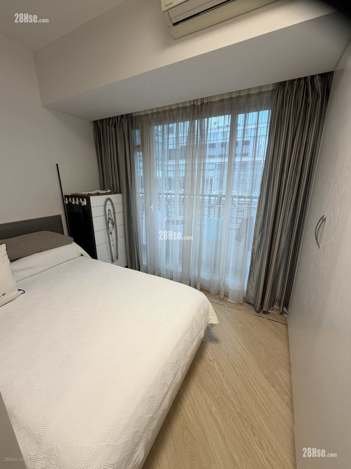Far East Mansion Sell 4 Bedrooms , 4 Bathrooms 1,141 ft²