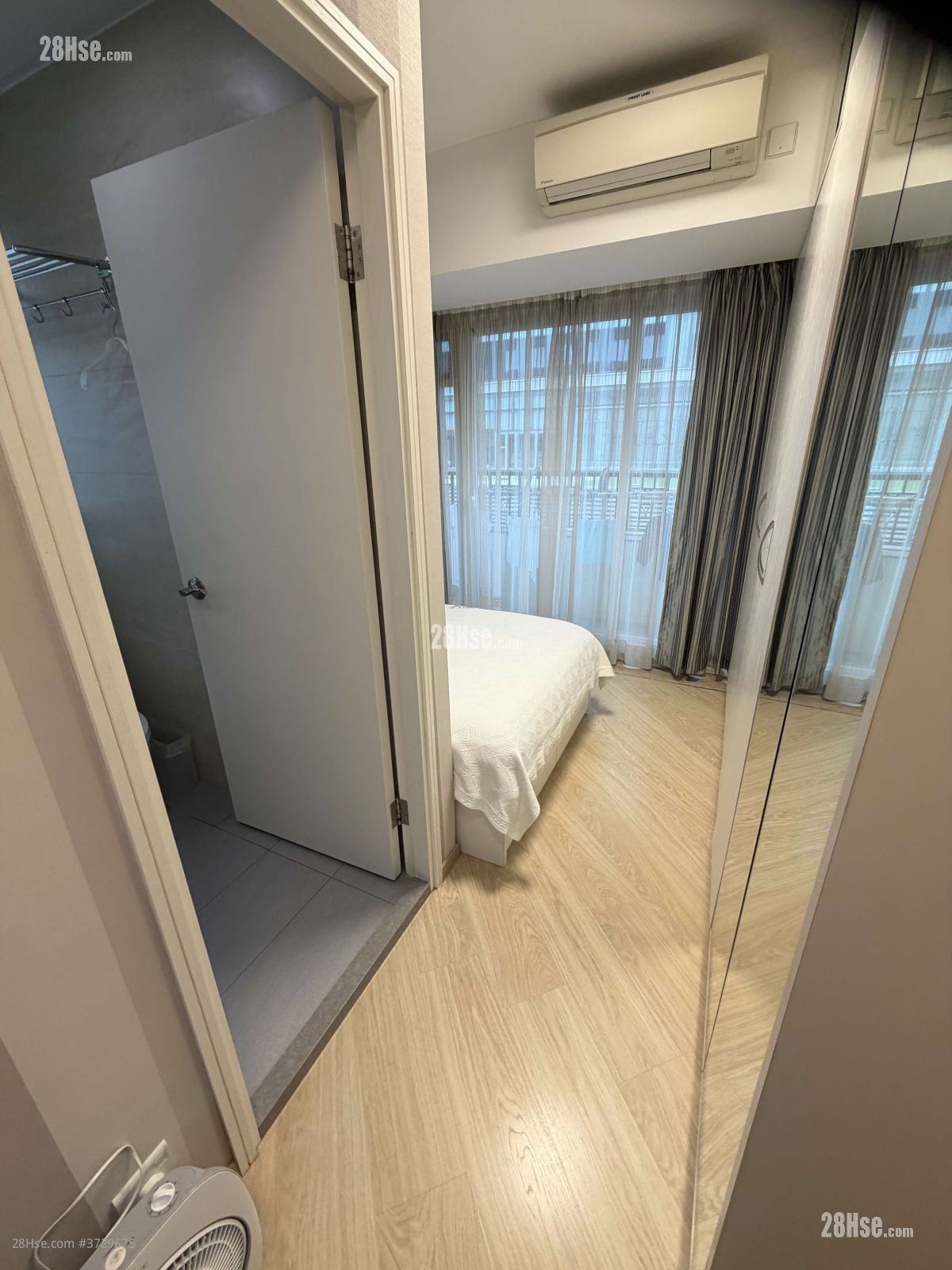 Far East Mansion Sell 4 Bedrooms , 4 Bathrooms 1,141 ft²
