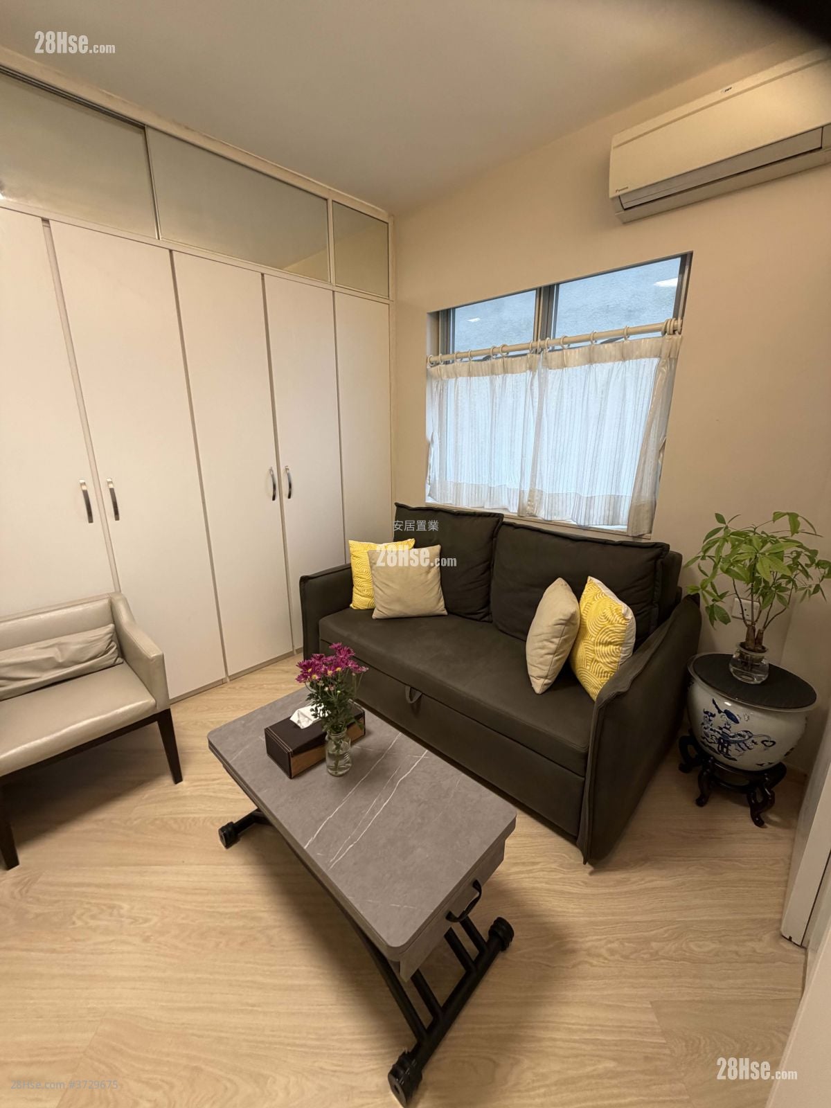 Far East Mansion Sell 4 Bedrooms , 4 Bathrooms 1,141 ft²