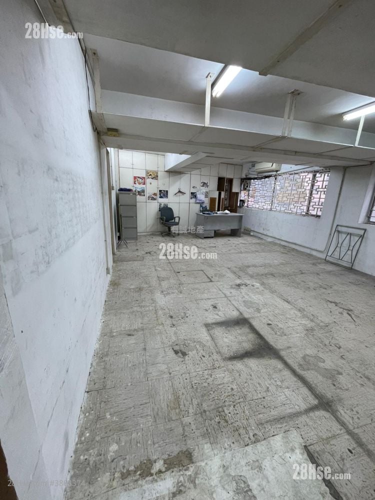 文咸東街閣樓樓上鋪 租盤 開放式間隔 , 1 廁所 500 平方呎
