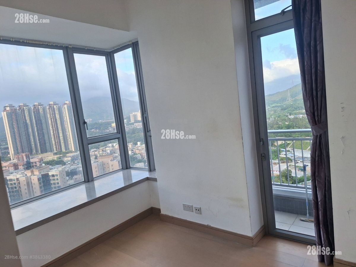 The Reach Sell 2 Bedrooms 425 ft²