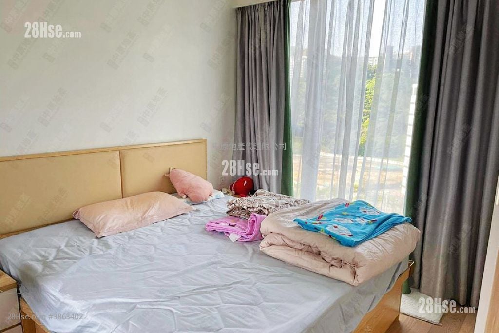 Solaria Sell 3 Bedrooms 832 ft²