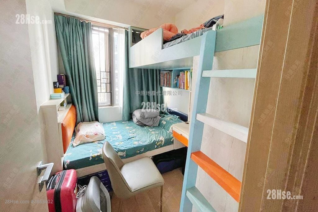 Solaria Sell 3 Bedrooms 832 ft²