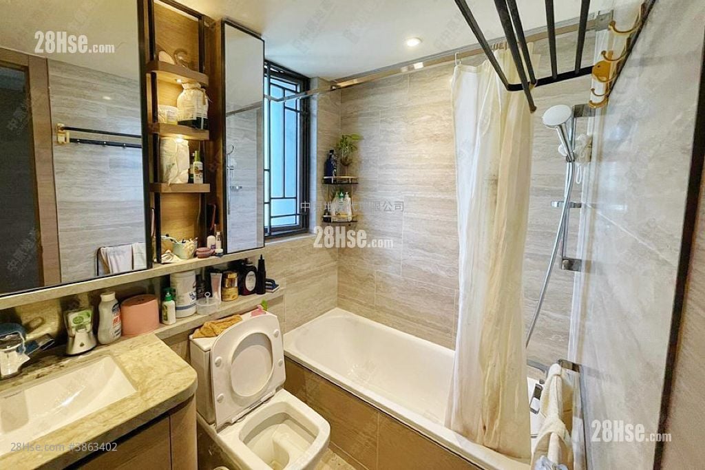 Solaria Sell 3 Bedrooms 832 ft²