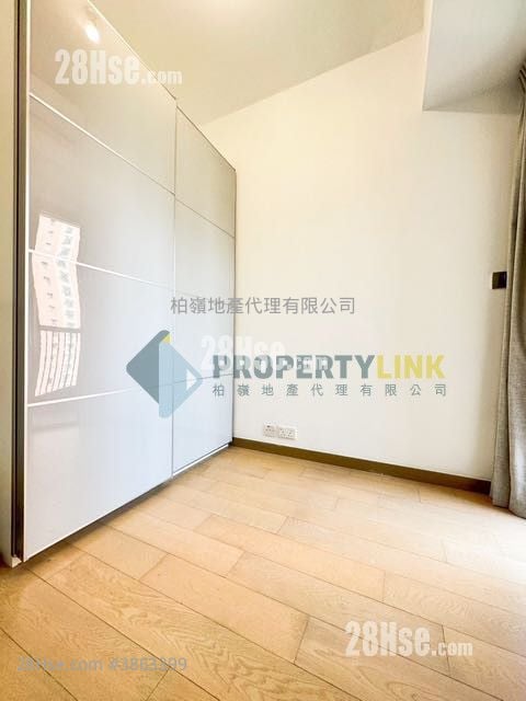 High West Sell 2 Bedrooms , 1 Bathroom 524 ft²