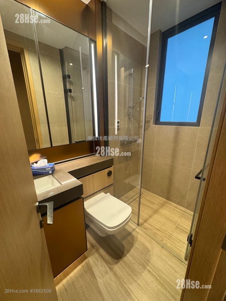 Aquila Square Mile Sell 2 Bedrooms , 1 Bathroom 400 ft²