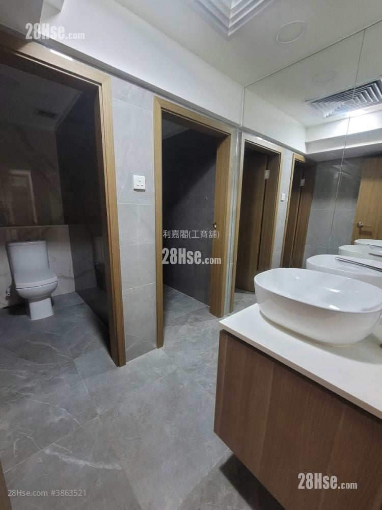 Yardley Commercial Building Sell