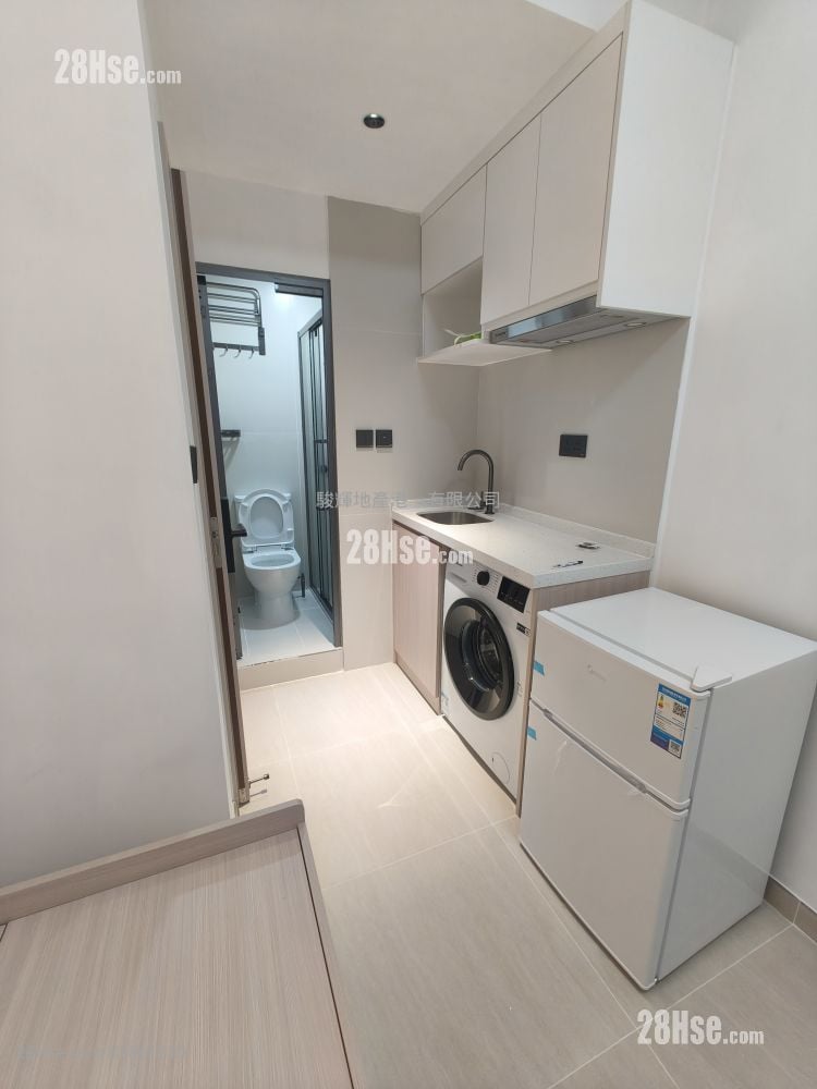 Man Fai Building Rental Studio , 1 Bathroom 160 ft²