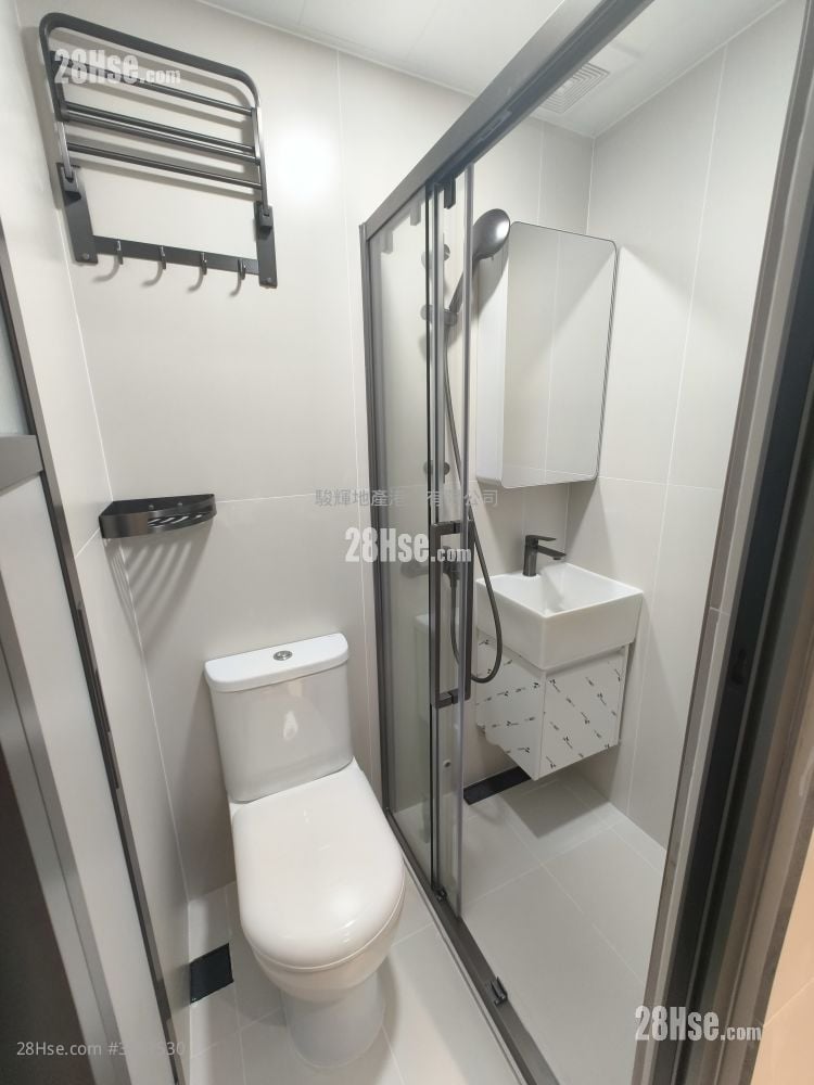 Man Fai Building Rental Studio , 1 Bathroom 160 ft²