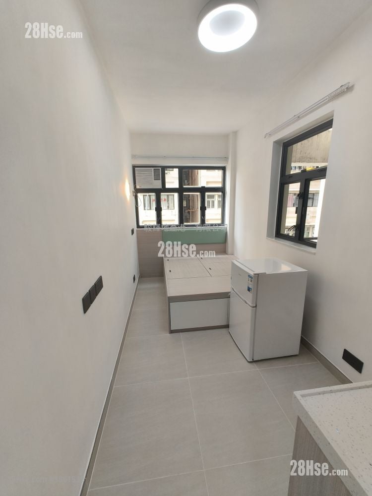 Man Fai Building Rental Studio , 1 Bathroom 160 ft²