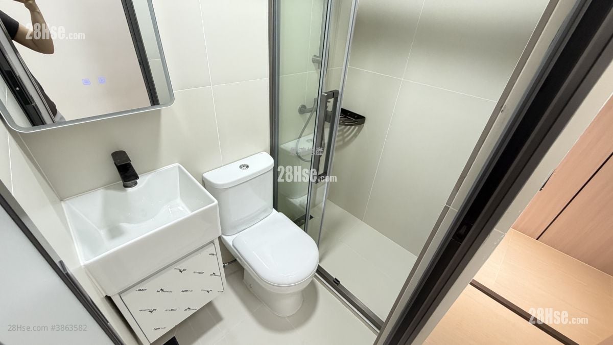 Man Fai Building Rental Studio , 1 Bathroom 120 ft²