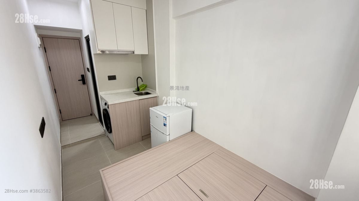 Man Fai Building Rental Studio , 1 Bathroom 120 ft²