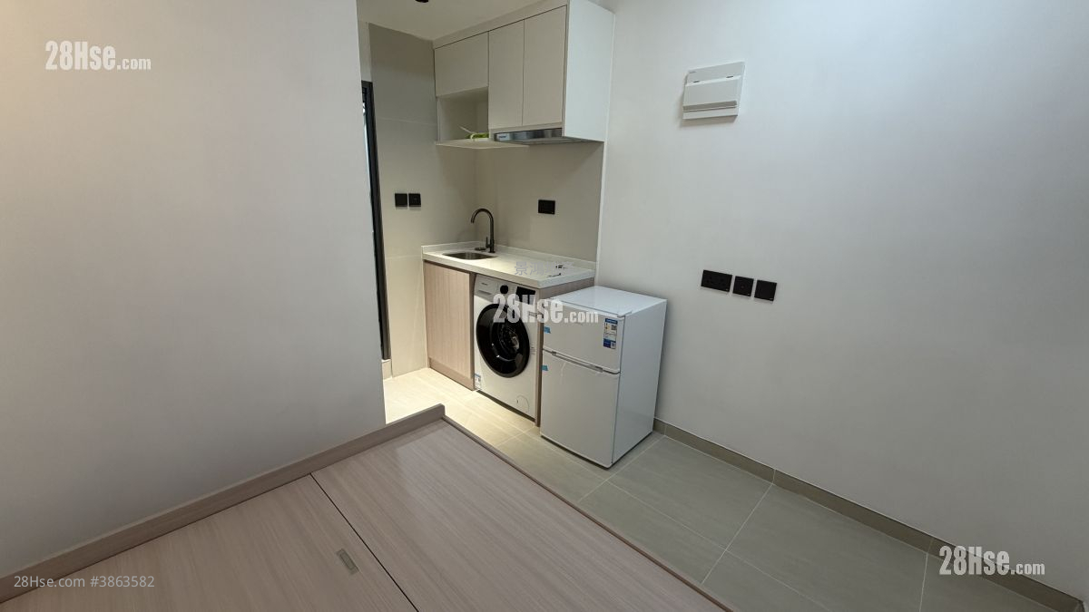 Man Fai Building Rental Studio , 1 Bathroom 120 ft²