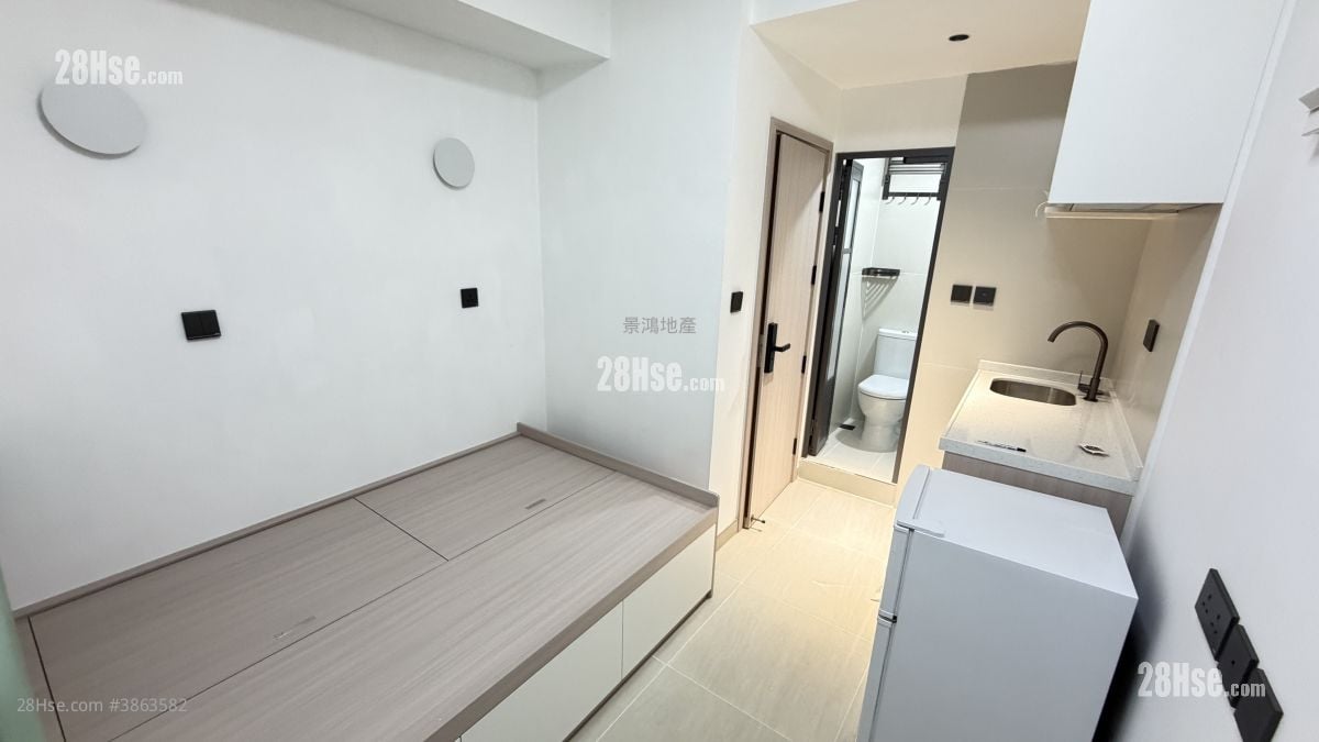 Man Fai Building Rental Studio , 1 Bathroom 120 ft²