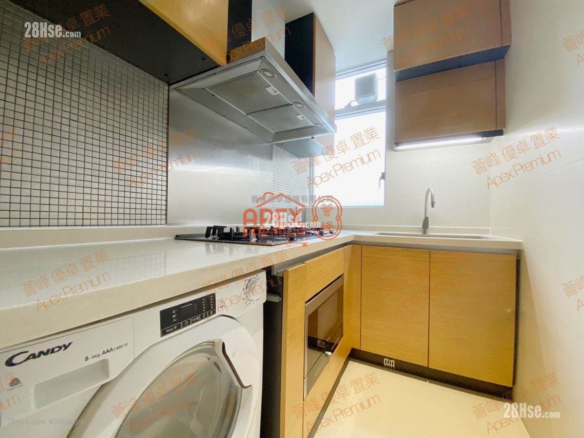 Billionnaire Royale Sell 3 Bedrooms , 1 Bathroom 887 ft²