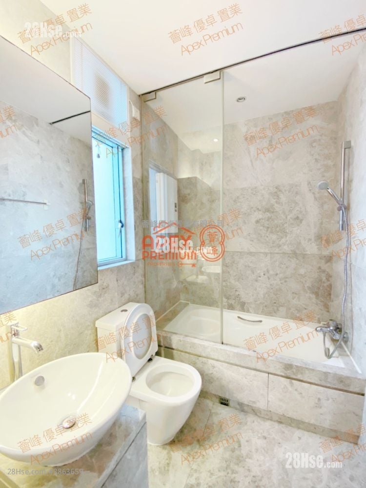 Billionnaire Royale Sell 3 Bedrooms , 1 Bathroom 887 ft²