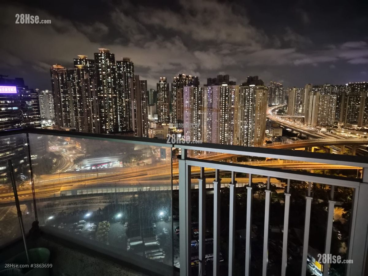 Manhattan Hill Rental 674 ft²
