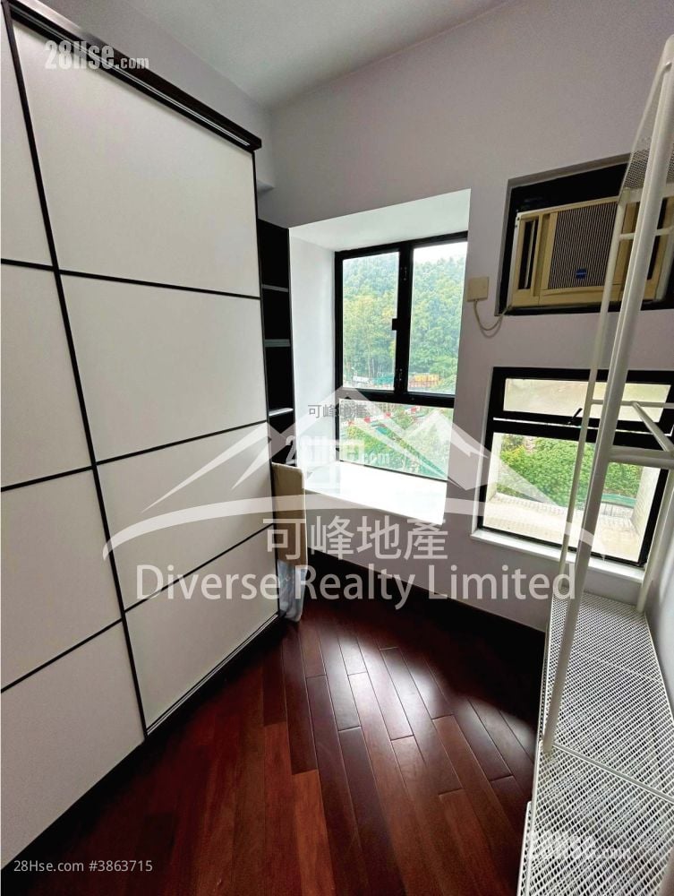 Bayview Garden Rental 3 Bedrooms , 2 Bathrooms 702 ft²