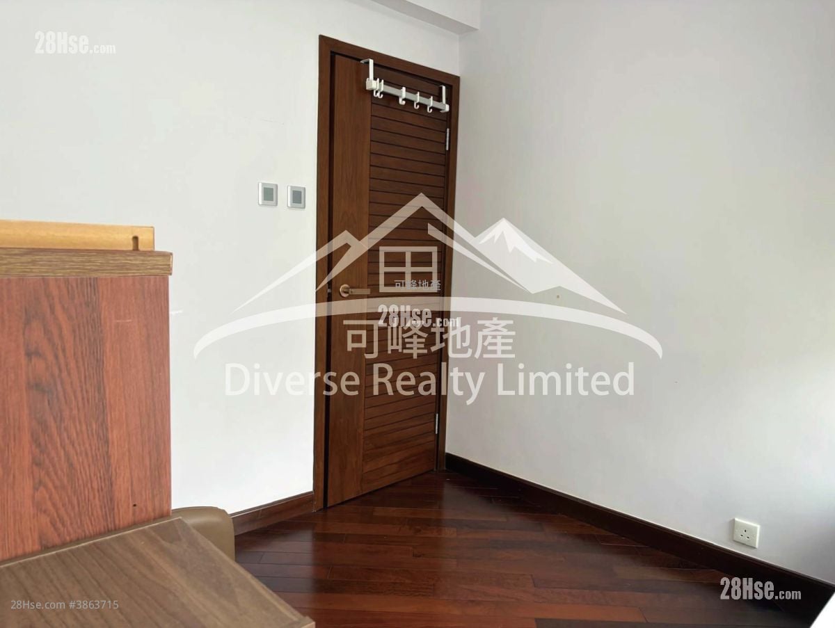 Bayview Garden Rental 3 Bedrooms , 2 Bathrooms 702 ft²