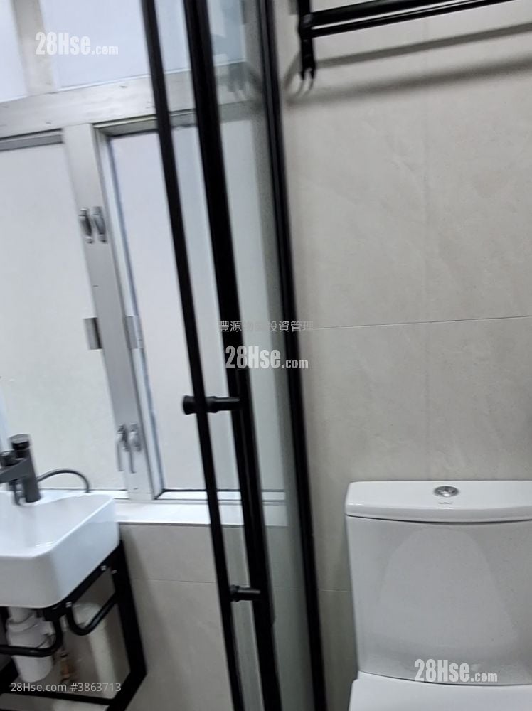 Yuet Ming Building Rental 180 ft²